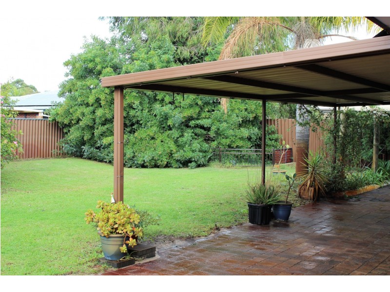 70 Balfour st, Huntingdale WA 6110