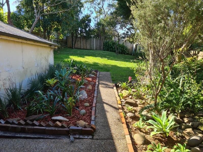 64 PACIFIC AVENUE, Penshurst NSW 2222