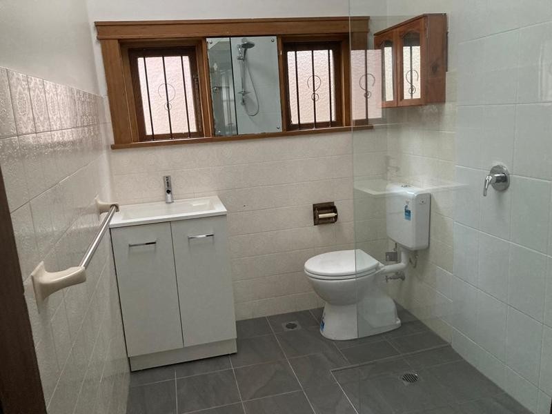 64 PACIFIC AVENUE, Penshurst NSW 2222