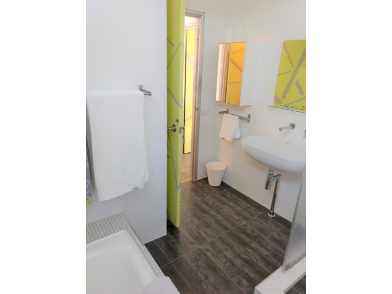 1/2 SISKA LANE, North Fremantle WA 6159