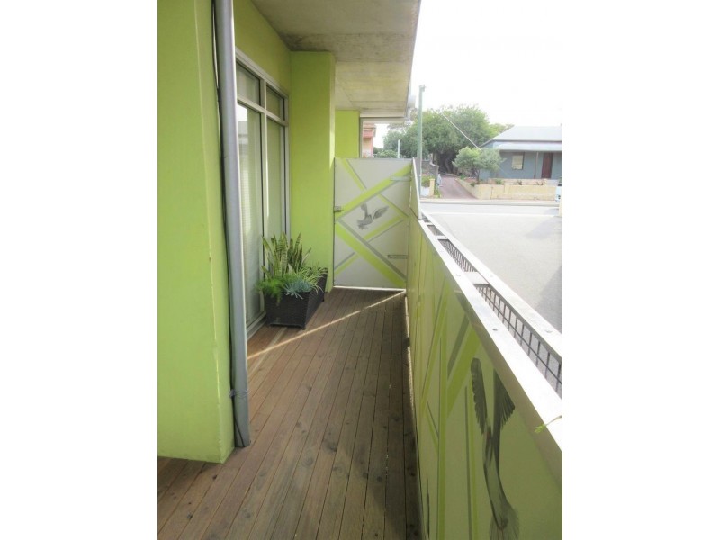 1/2 SISKA LANE, North Fremantle WA 6159