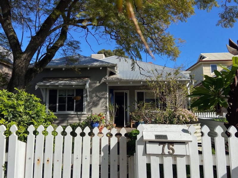 75 75 Duke St, East Fremantle WA 6158