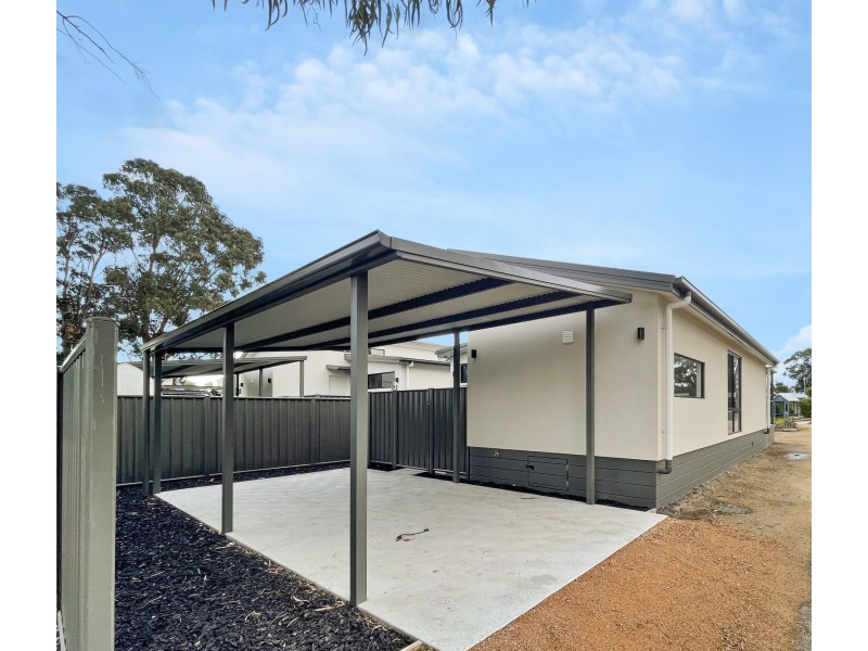 4/79 Slip road, Paynesville VIC 3880