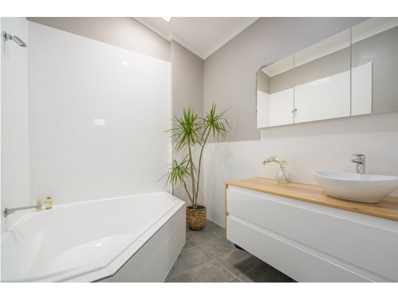 784 Calliope River Road, West Stowe QLD 4680