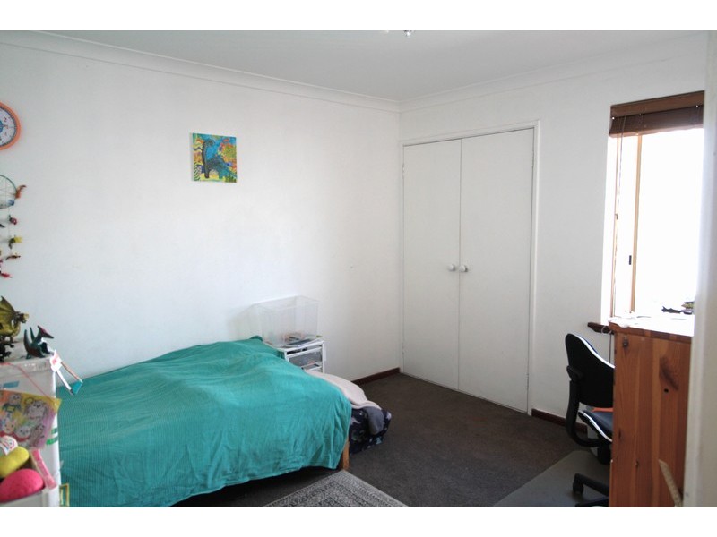 20 Cambrian Mall, Alexander Heights WA 6064