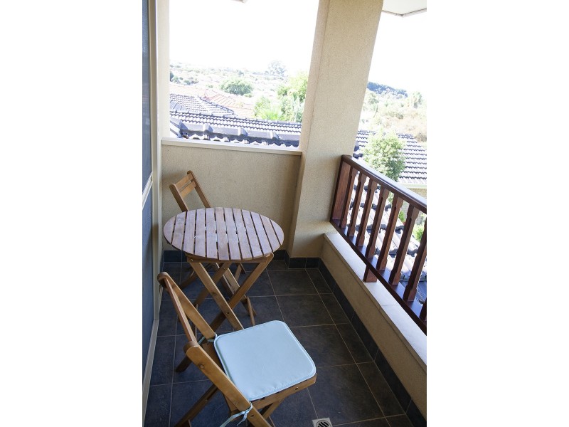 20 Cambrian Mall, Alexander Heights WA 6064