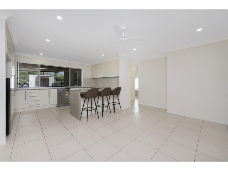 21 Darley Road, Bluewater QLD 4818