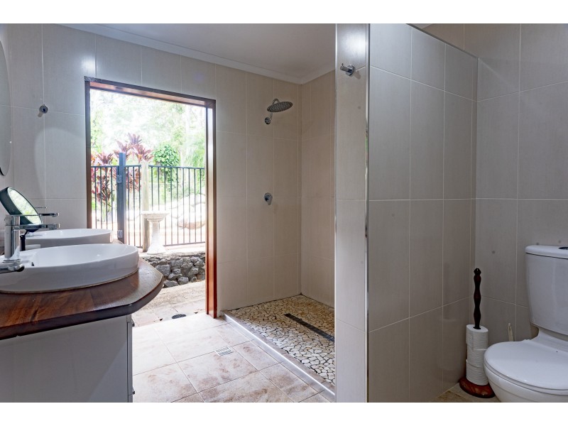 77 Veivers Drive, Speewah QLD 4881