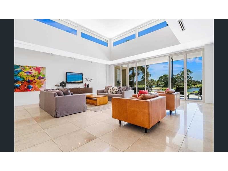 4839 The Parkway, Hope Island QLD 4212