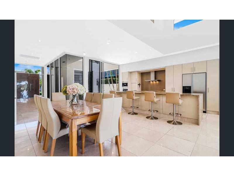 4839 The Parkway, Hope Island QLD 4212