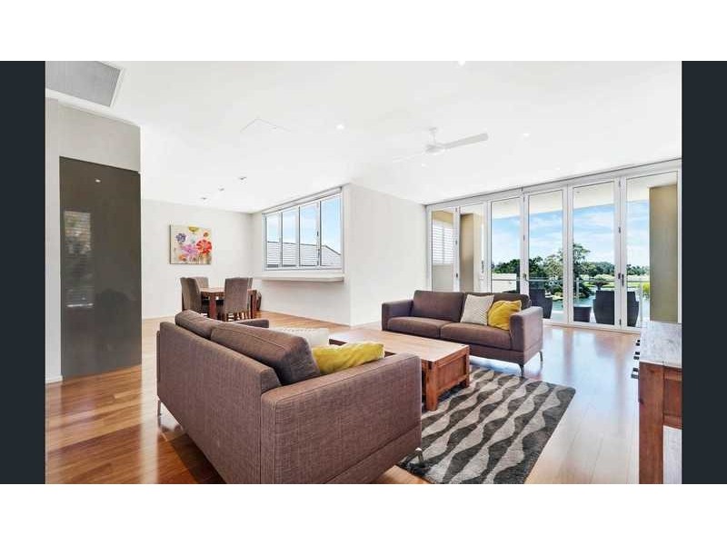 4839 The Parkway, Hope Island QLD 4212