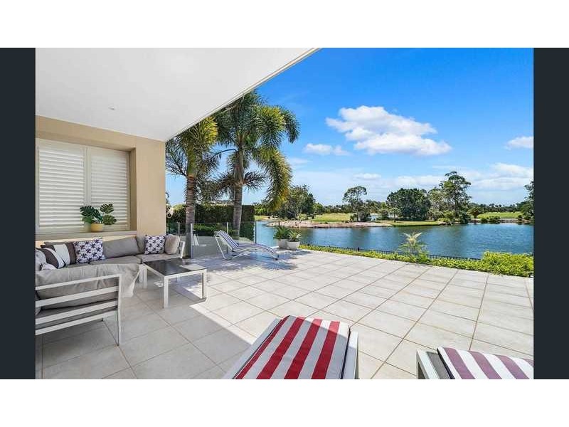 4839 The Parkway, Hope Island QLD 4212