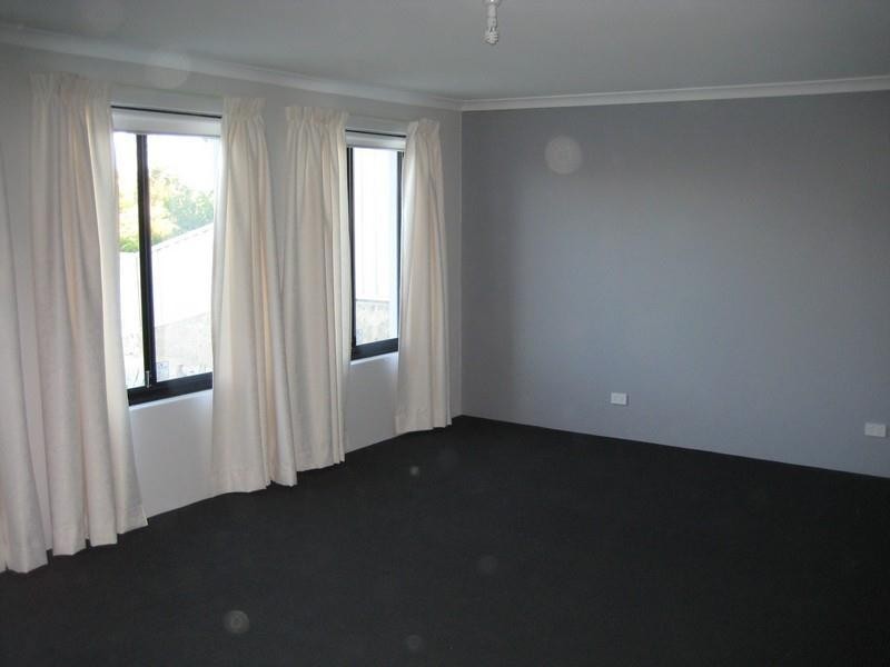 10 Burdekin Vista, Hammond Park WA 6164