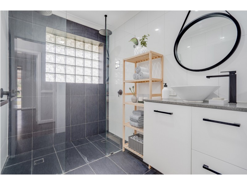 15b Appledore Street, Beckenham WA 6107