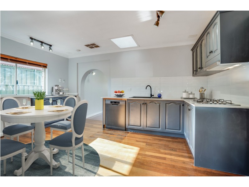 15b Appledore Street, Beckenham WA 6107