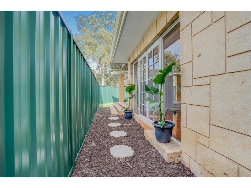 15b Appledore Street, Beckenham WA 6107