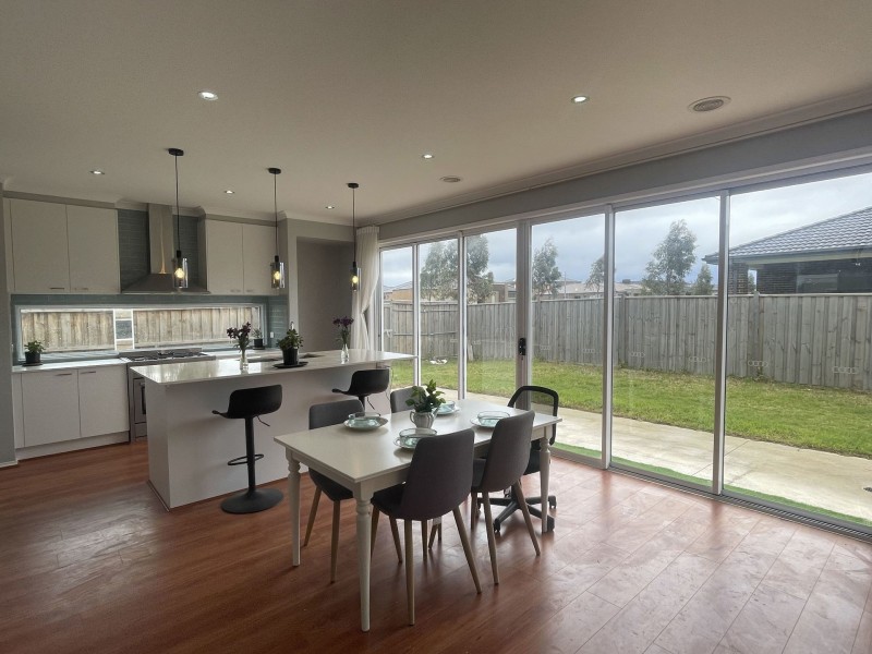 39 BURSA DR, Wyndham Vale VIC 3024