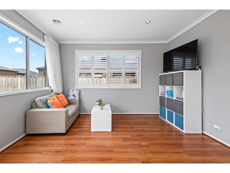 39 BURSA DR, Wyndham Vale VIC 3024