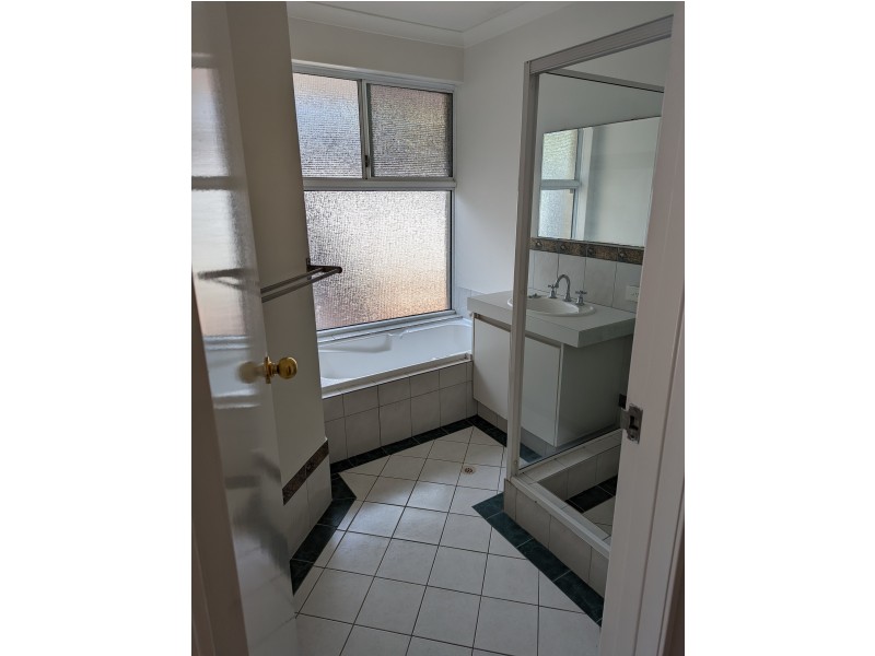 12 Nolin Court, Success WA 6164