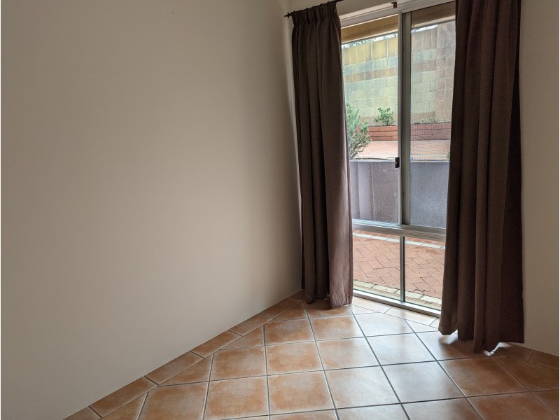 12 Nolin Court, Success WA 6164