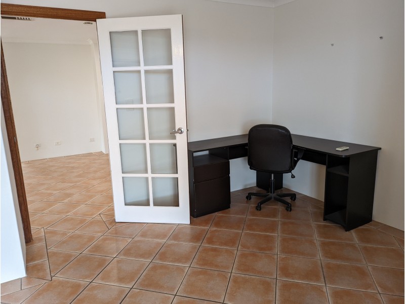 12 Nolin Court, Success WA 6164