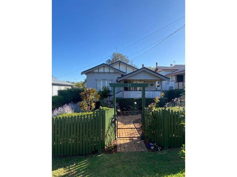 21 Cavell Street, East Toowoomba QLD 4350