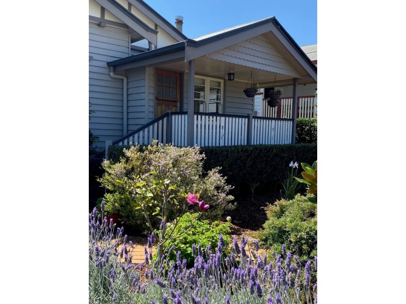 21 Cavell Street, East Toowoomba QLD 4350