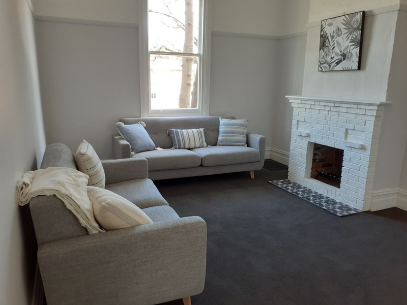 8 Bull  Street, Castlemaine VIC 3450