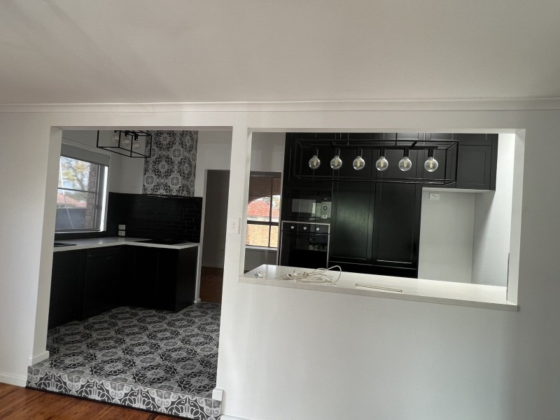 2/8 Bradbury Avenue, Campbelltown NSW 2560
