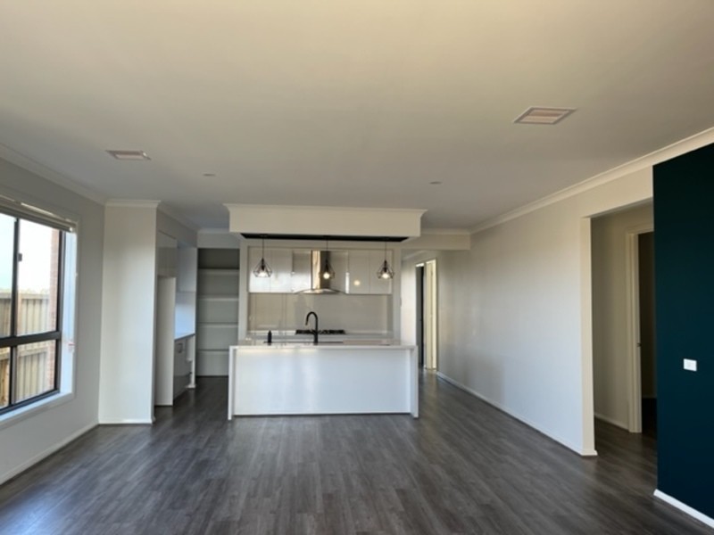 45 Wardell St, Tarneit VIC 3029