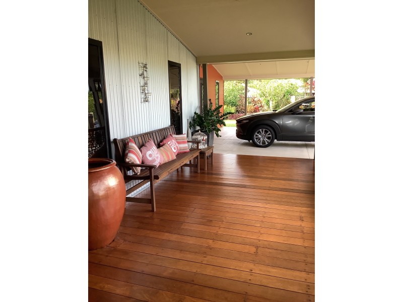 38 Wellesley Drive, Thuringowa Central QLD 4817