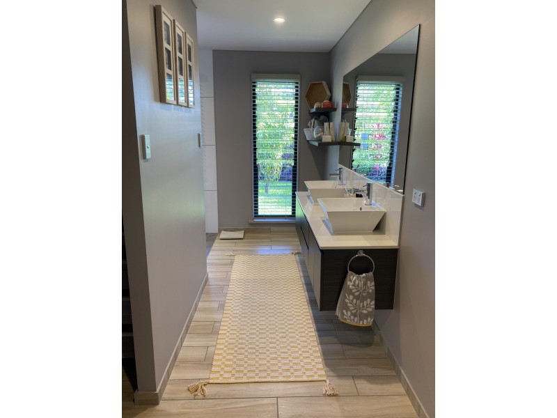 38 Wellesley Drive, Thuringowa Central QLD 4817