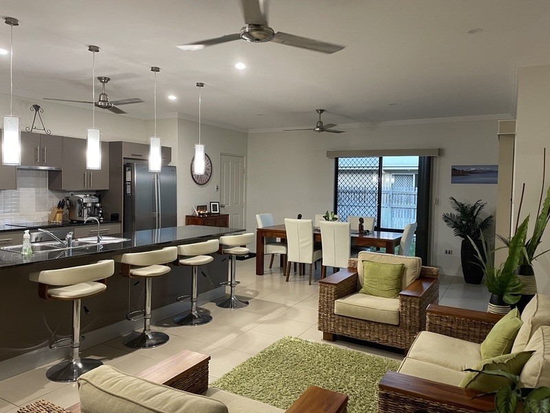 16 Mariala Court, Bushland Beach QLD 4818