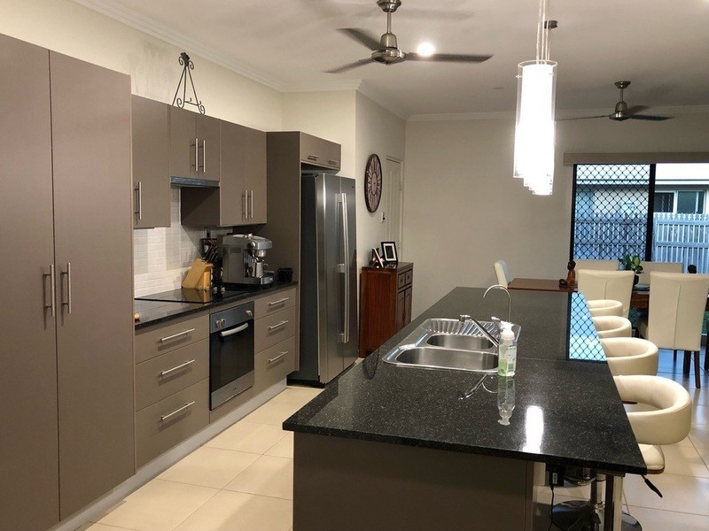 16 Mariala Court, Bushland Beach QLD 4818