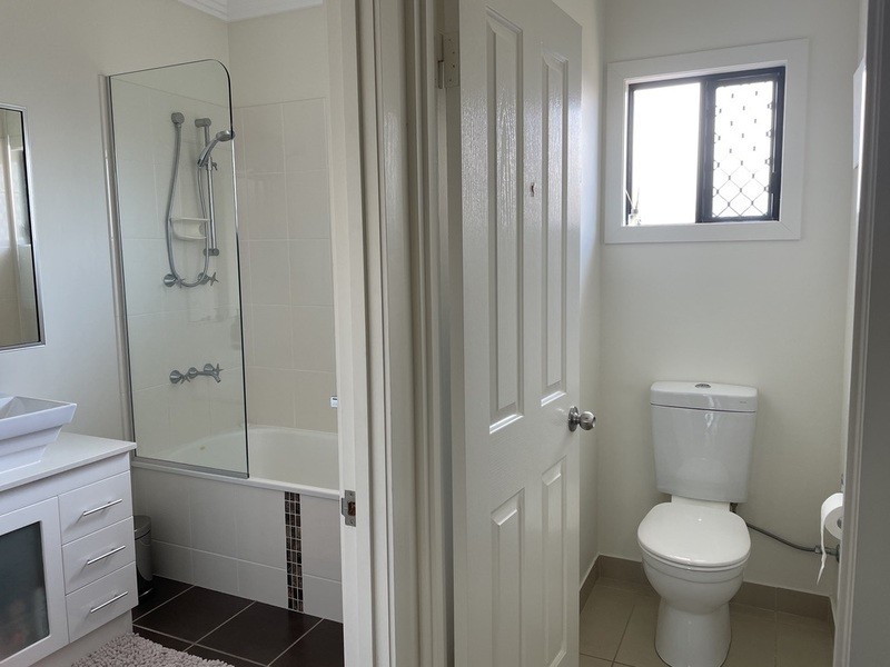 16 Mariala Court, Bushland Beach QLD 4818