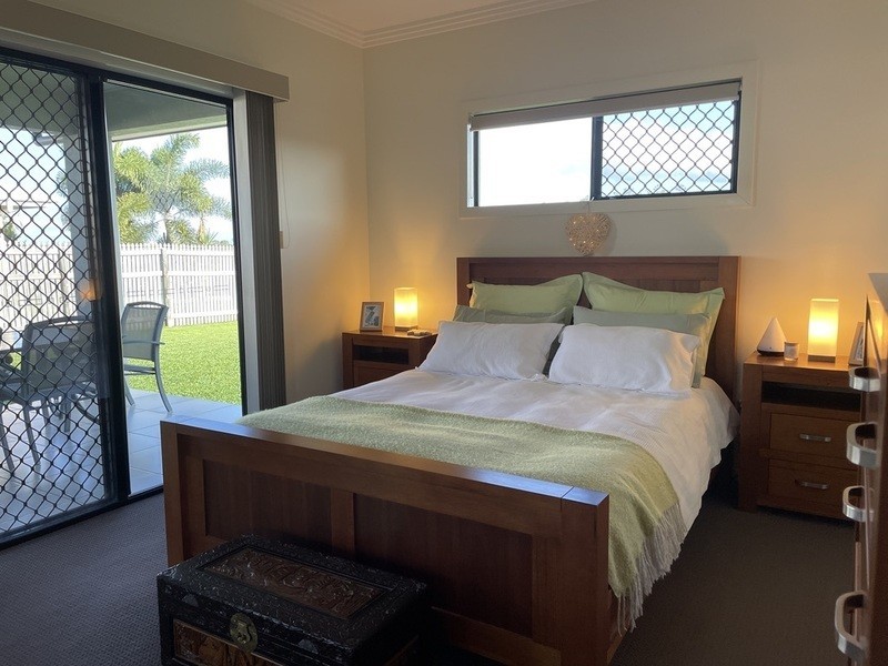 16 Mariala Court, Bushland Beach QLD 4818