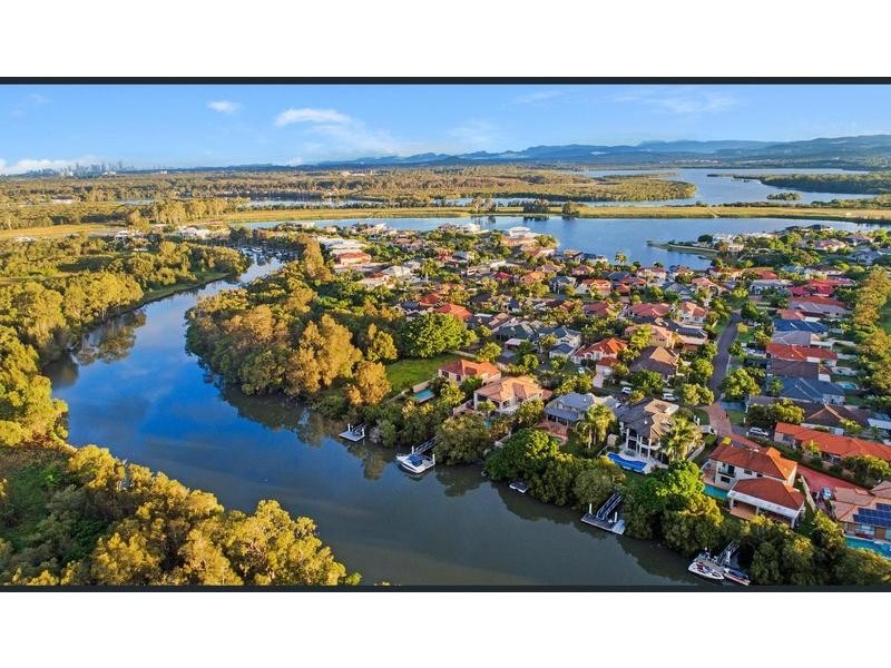 23 Tranquility Cct, Helensvale QLD 4212