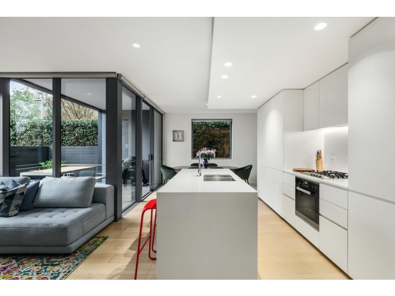 1/3 Evergreen Mews, Armadale VIC 3143
