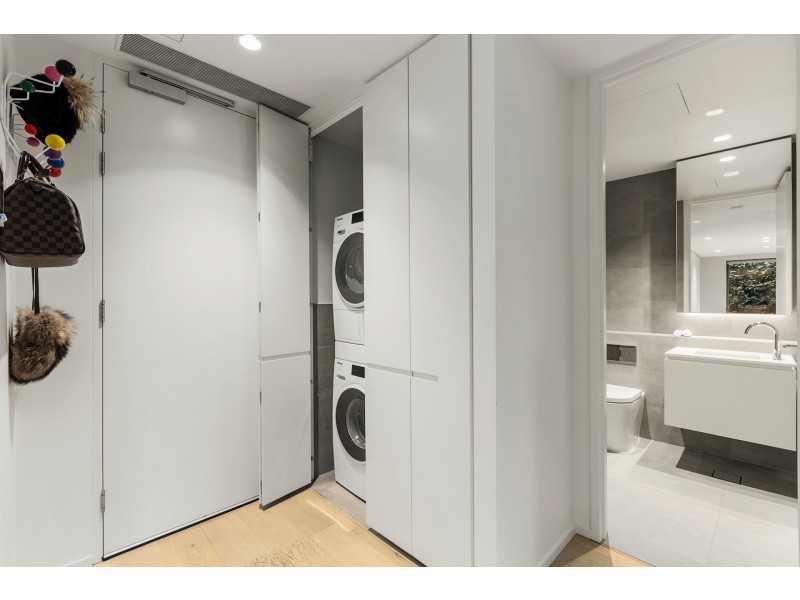 1/3 Evergreen Mews, Armadale VIC 3143