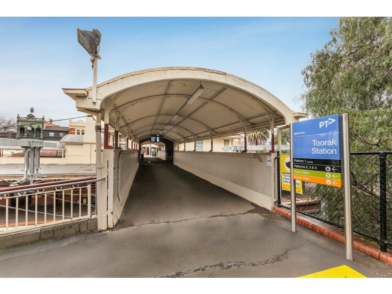 1/3 Evergreen Mews, Armadale VIC 3143