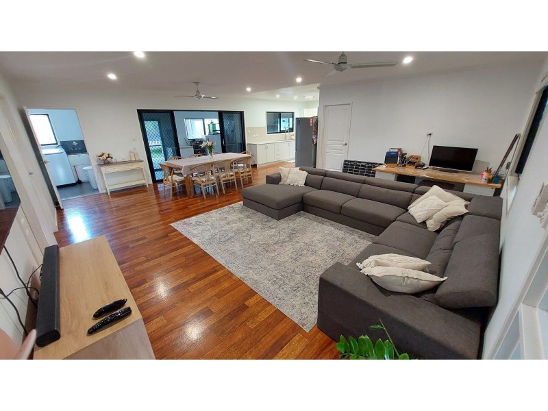 10 Damien Street, Mareeba QLD 4880