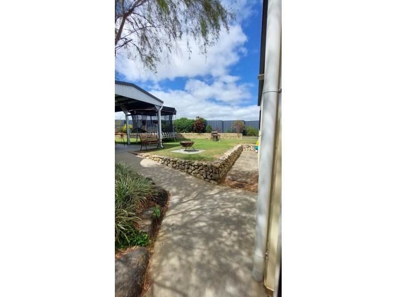 10 Damien Street, Mareeba QLD 4880