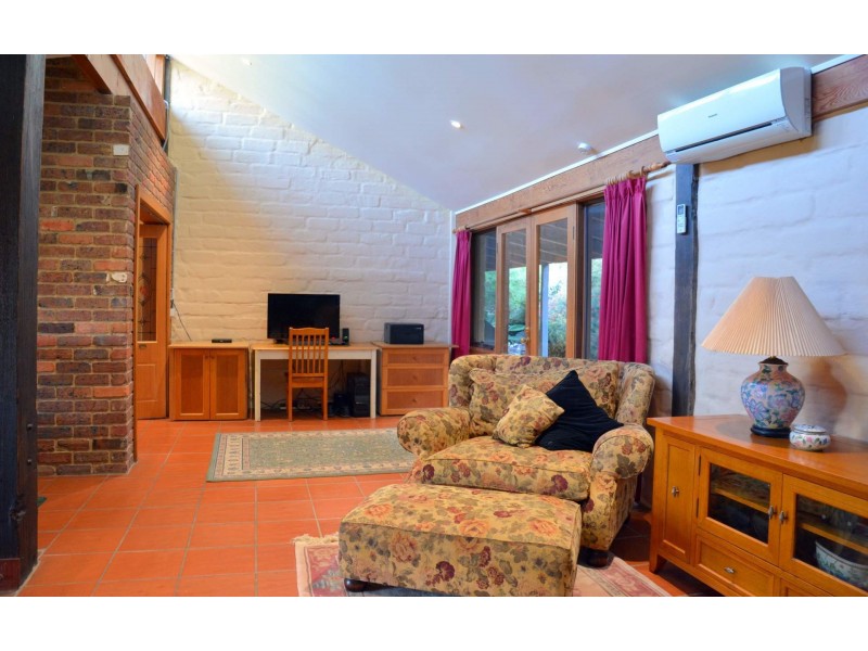 10 Fords Road, Gruyere VIC 3770