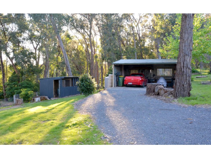 10 Fords Road, Gruyere VIC 3770