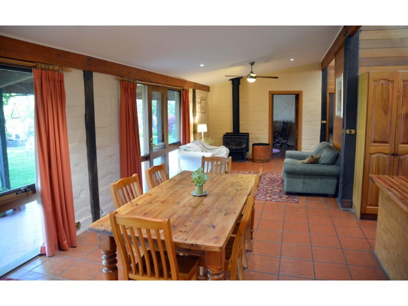 10 Fords Road, Gruyere VIC 3770