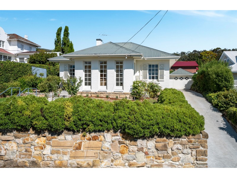 3 ILFRACOMBE CRESCENT, Sandy Bay TAS 7005