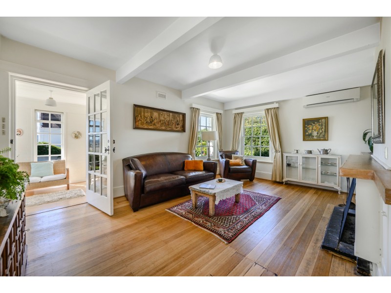 3 ILFRACOMBE CRESCENT, Sandy Bay TAS 7005