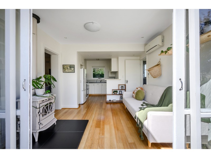 3 ILFRACOMBE CRESCENT, Sandy Bay TAS 7005
