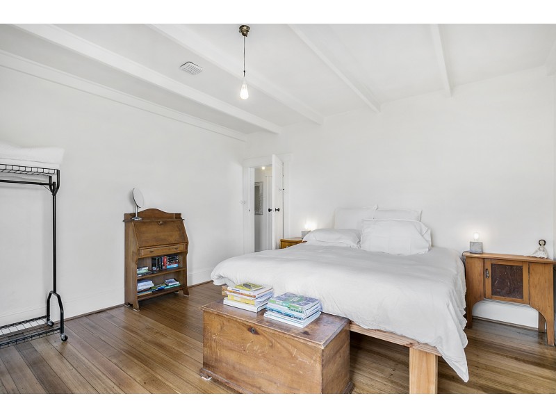 3 ILFRACOMBE CRESCENT, Sandy Bay TAS 7005
