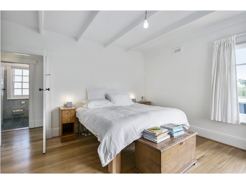 3 ILFRACOMBE CRESCENT, Sandy Bay TAS 7005